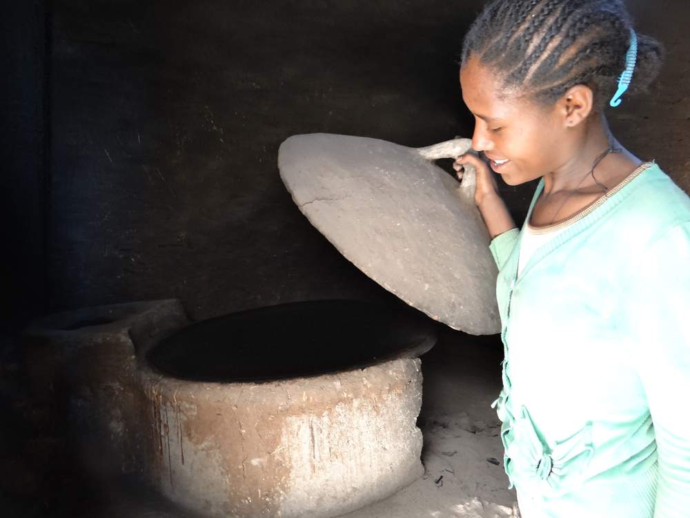 Mechbezu with her new stove.