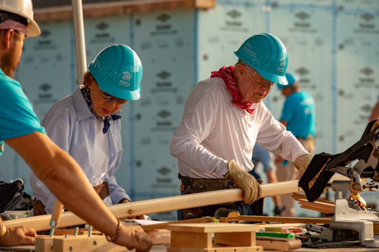 Jimmy and Rosalynn Carter on build site 2018